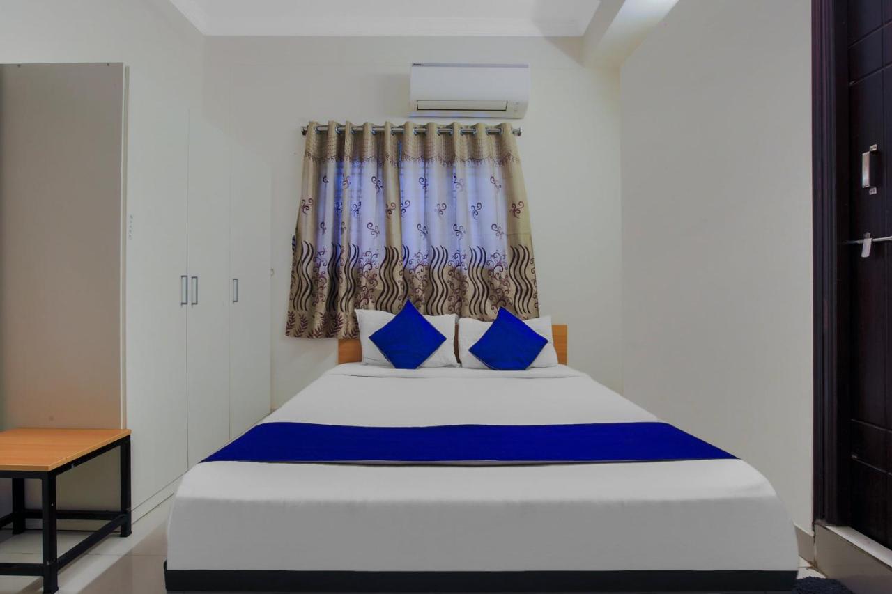 Hotel Oyo Silverkey 74581 Nallagandla Hyderabad Exterior foto